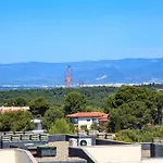 Sea View Apartment, Spacious And Renovated, 10 Minutes To The Beach, Pool Апартаменты Салоу