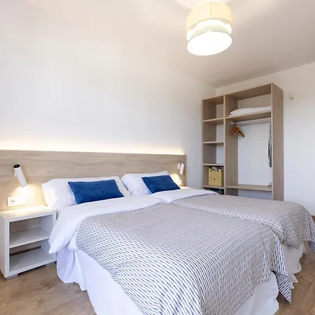 公寓 Sea View Apartment, Spacious And Renovated, 10 Minutes To The Beach, Pool